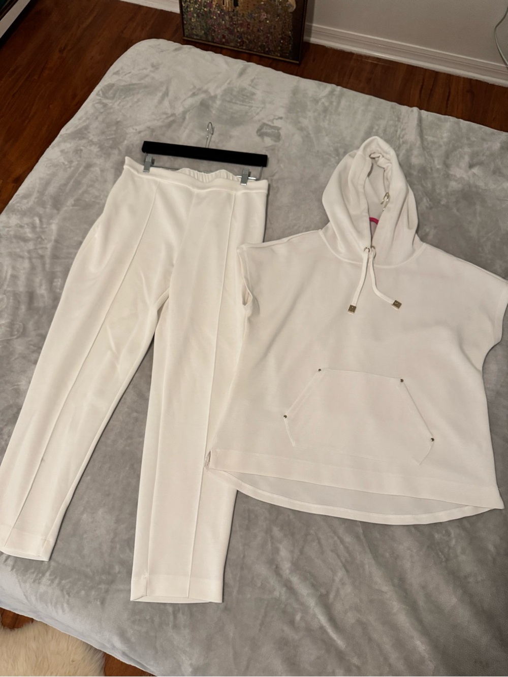 Elie Tahari White Scuba Knit Sleeveless Hoodie & Pants Set Size L